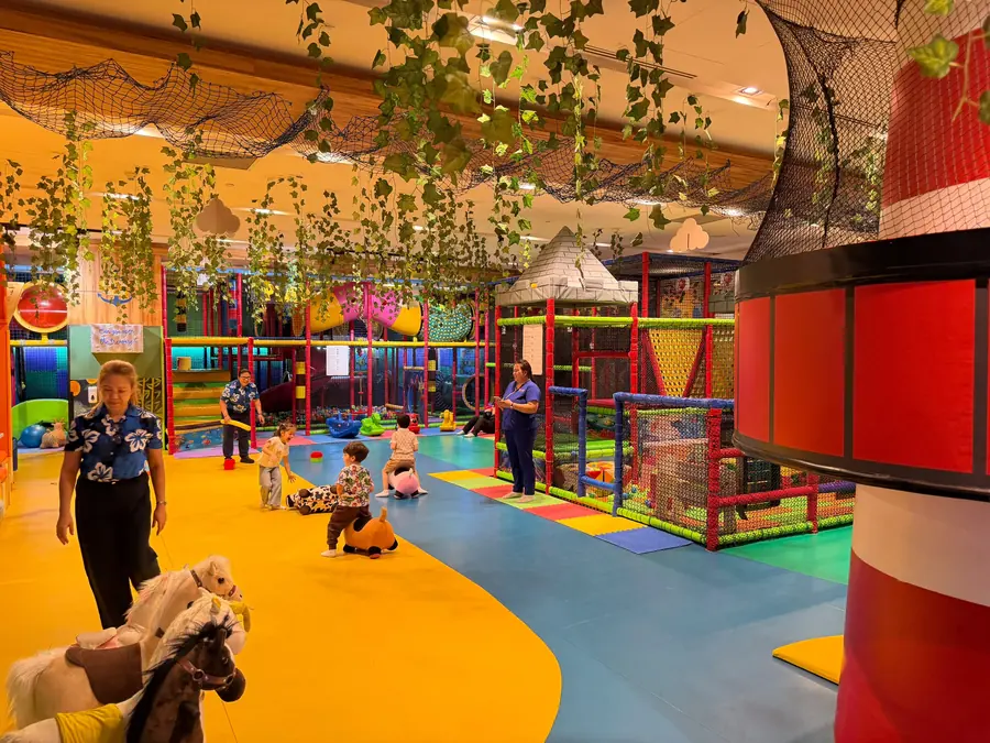 The full Treasure Island floor